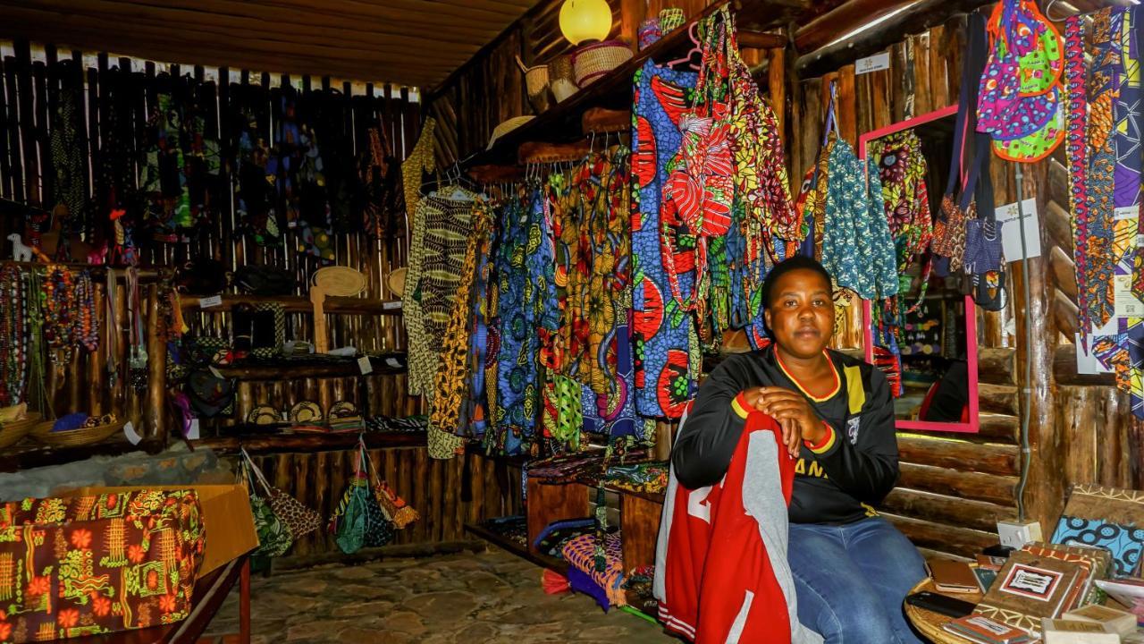 Bunyonyi Overland Resort Kabale Bagian luar foto