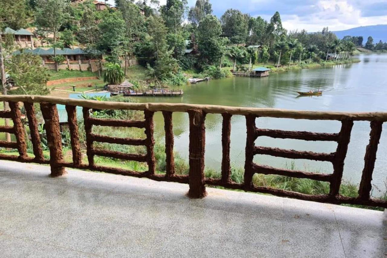 Bunyonyi Overland Resort Kabale Bagian luar foto