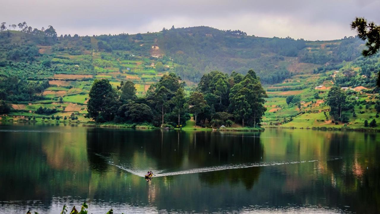 Bunyonyi Overland Resort Kabale Bagian luar foto