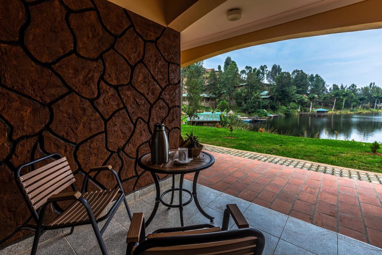 Bunyonyi Overland Resort Kabale Bagian luar foto