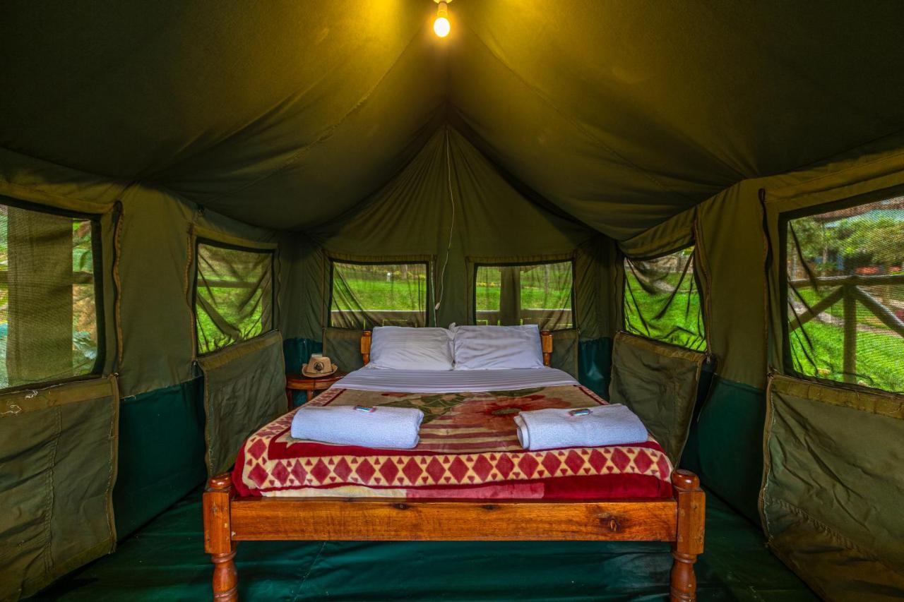 Bunyonyi Overland Resort Kabale Bagian luar foto